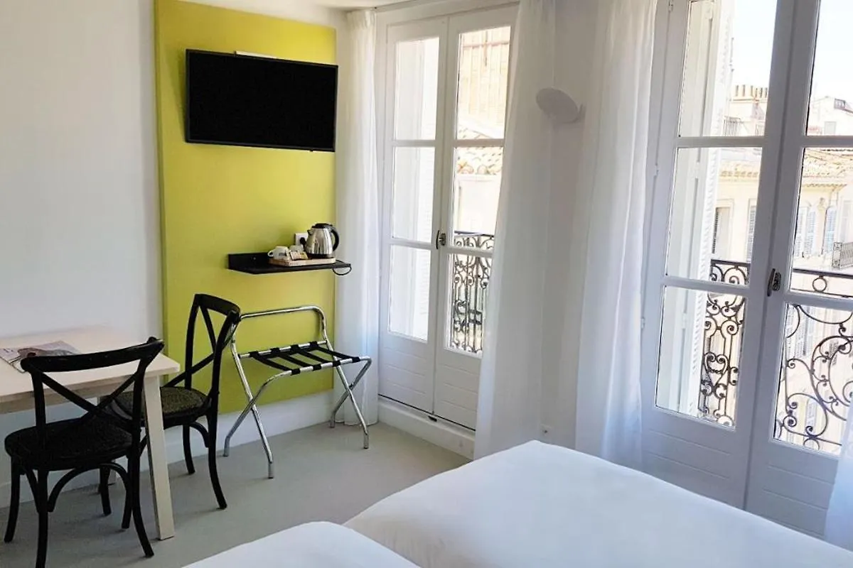Hotel Amista Marseille - Ancien Hotel Saint Louis - Vieux Port 3*,
