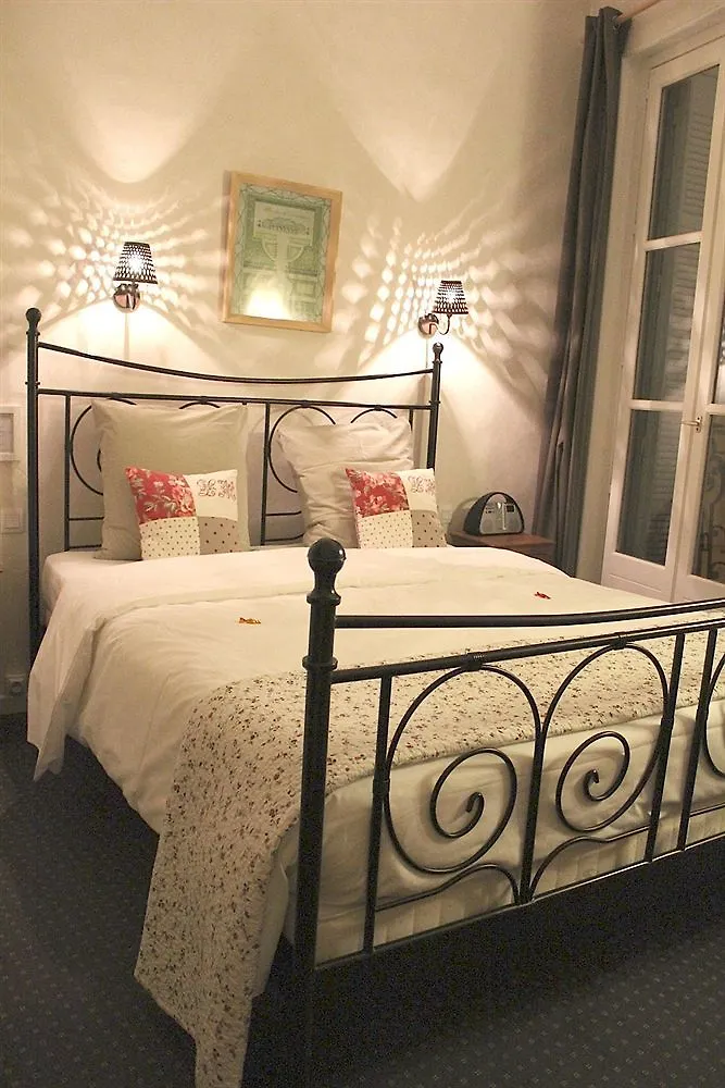 Hotel Amista Marseille - Ancien Hotel Saint Louis - Vieux Port 3*,