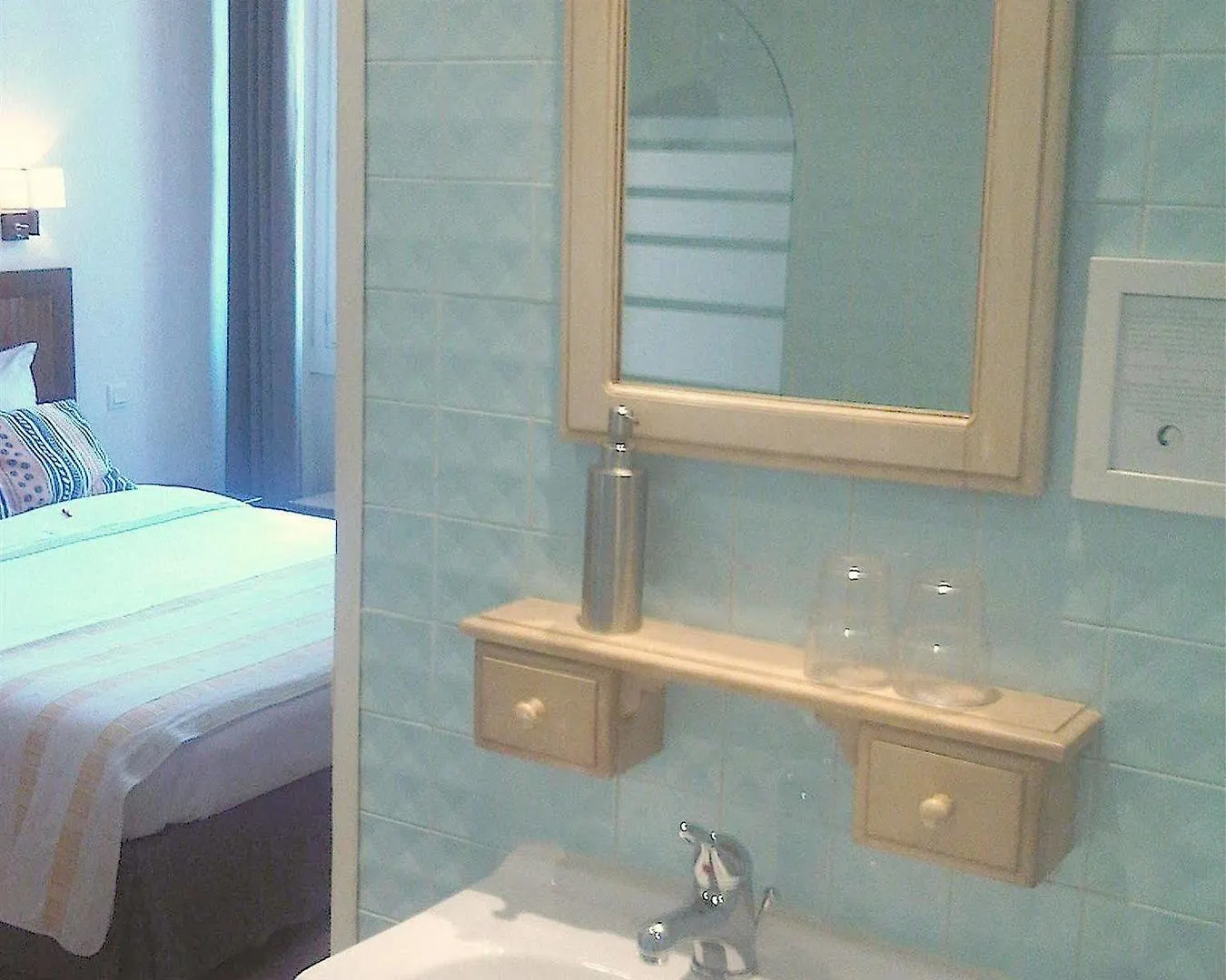 Hotel Amista Marseille - Ancien Hotel Saint Louis - Vieux Port