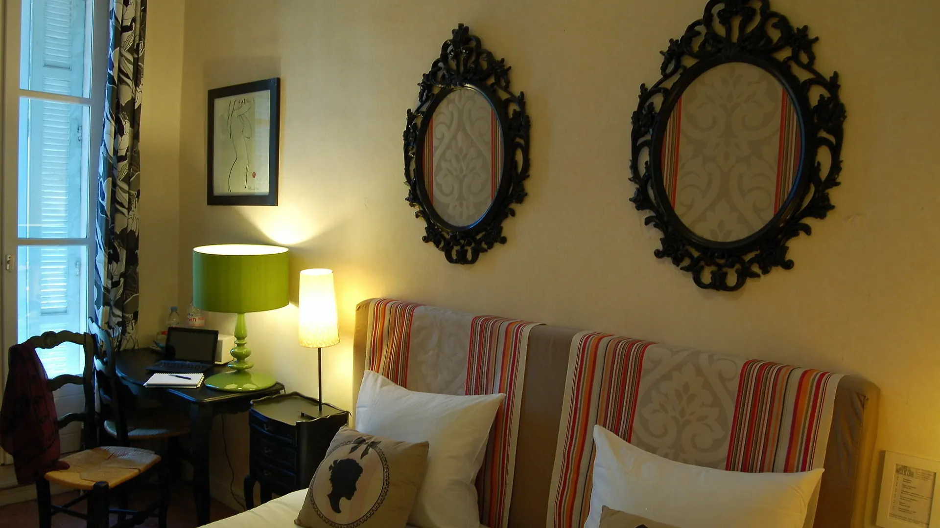 Hotel Amista Marseille - Ancien Hotel Saint Louis - Vieux Port 3*,