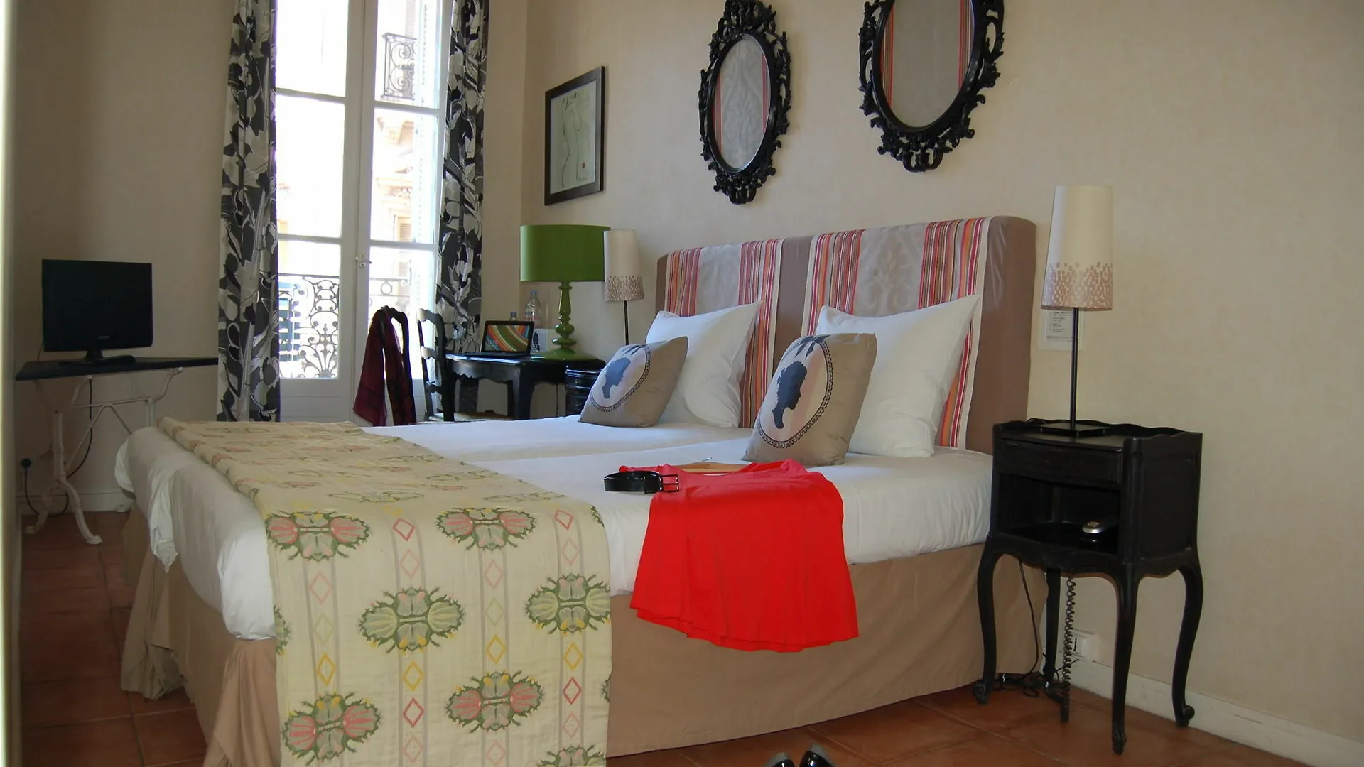 Hotel Amista Marseille - Ancien Hotel Saint Louis - Vieux Port