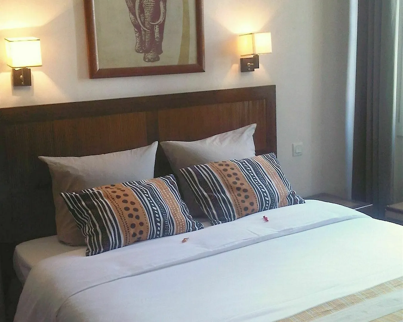 Hotel Amista Marseille - Ancien Hotel Saint Louis - Vieux Port 3*,  Francia