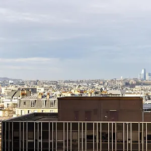 **** Hotel Les Artistes Francia