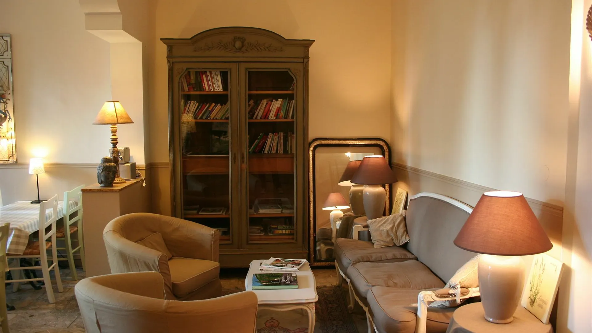 Hotel Amista Marseille - Ancien Hotel Saint Louis - Vieux Port